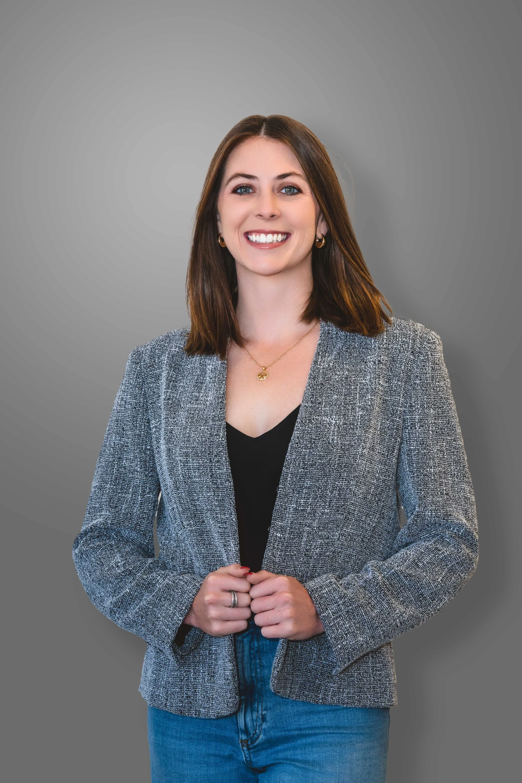 Agent - Ally  Saunders